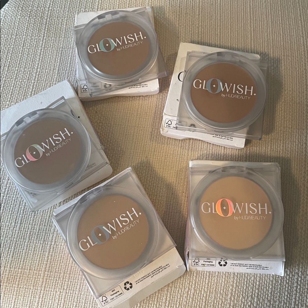 NIB- HUDA BEAUTY Glowish Luminous Pressed Powder VARIOUS